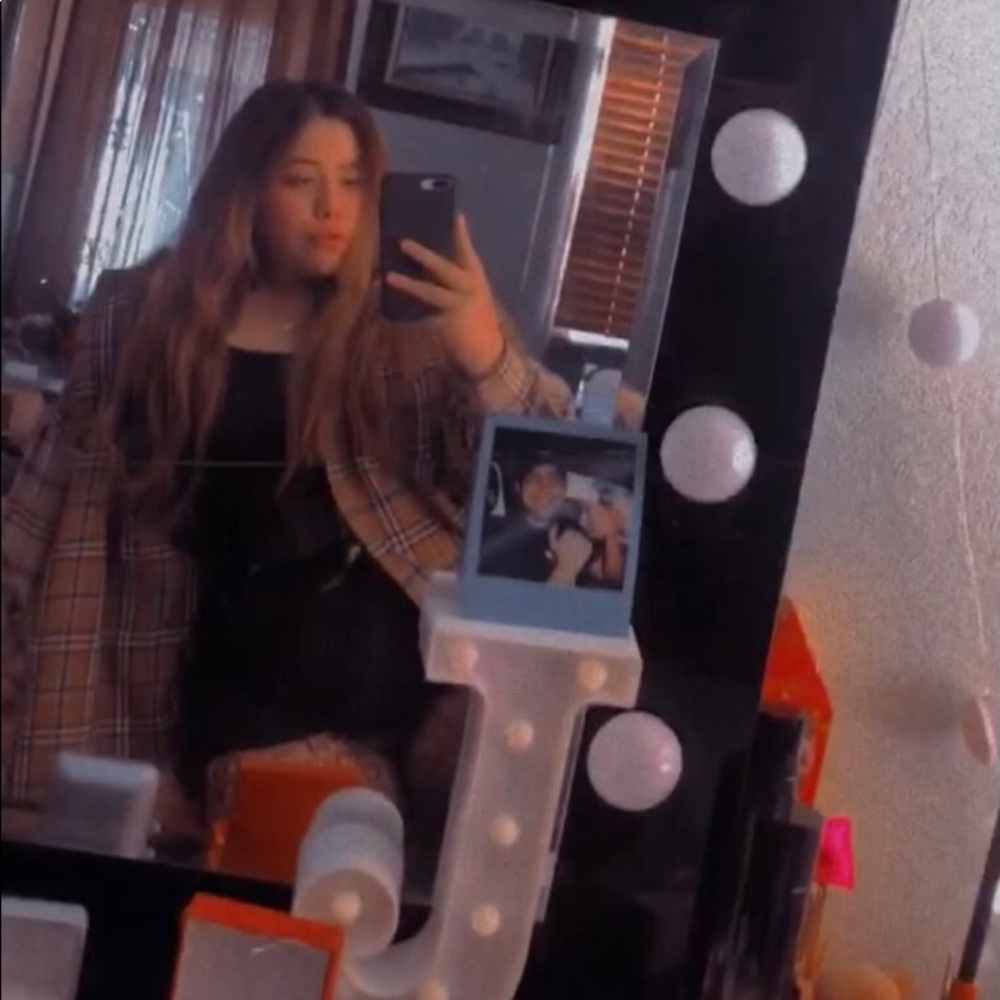 Meet your Posher, Jasmin